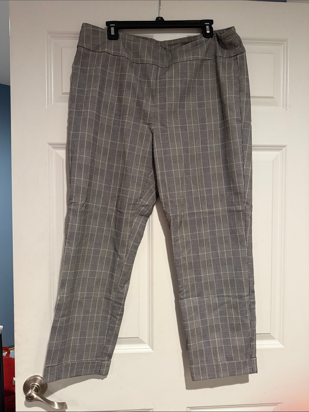 Tribal Women's Gray Plaid Trousers